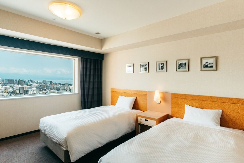 モデレートツイン