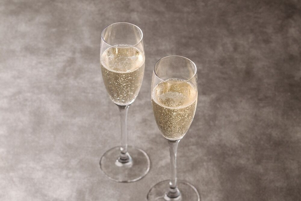 ラウンジのスパークリングワインでまずは乾杯！4277299