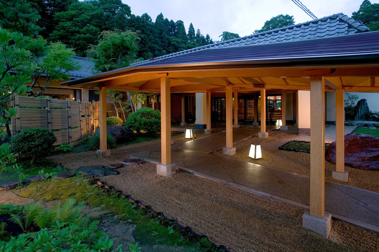 「金沢犀川温泉 川端の湯宿 滝亭」 外観 115873313 