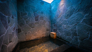 [特別室83平米] リビング＋和洋室＋寝室 露天内湯付き 禁煙