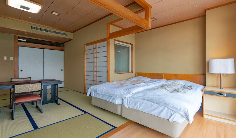 ツインベッド / 4