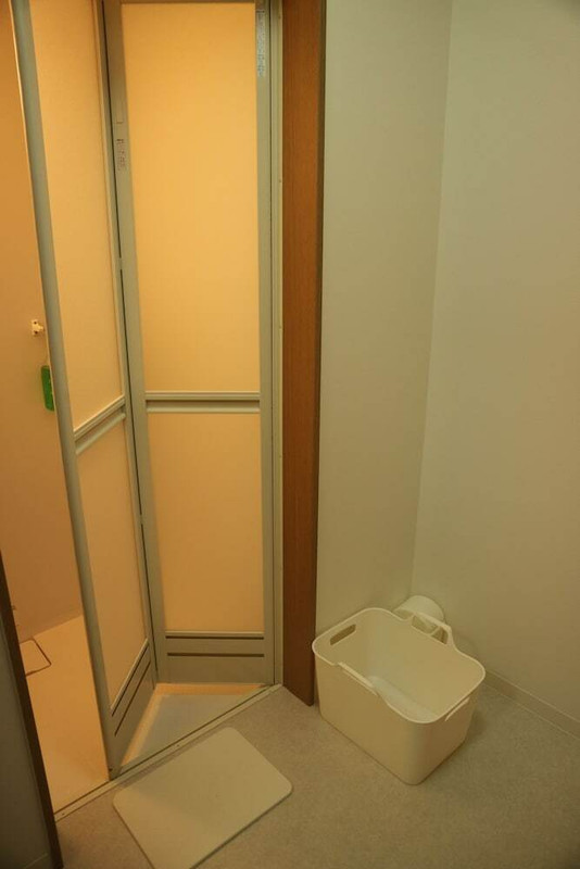 バスルームのシャワー