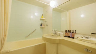 トリプルルーム 禁煙 シングルベッド2台+エキストラベッド1台