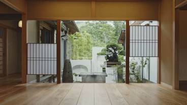 内部エントランス / 2