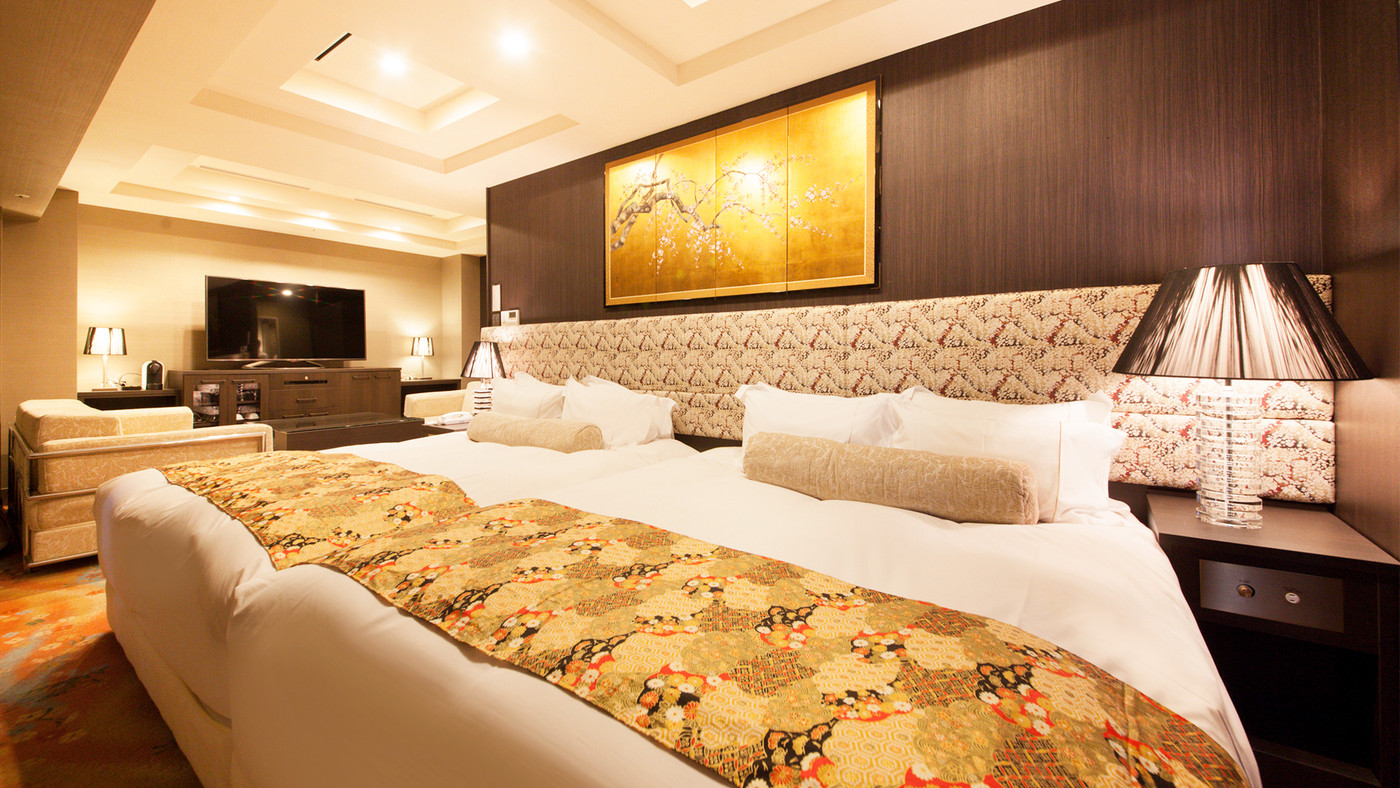 英国王室御用達のベッドが2人を深く癒してくれる4044259