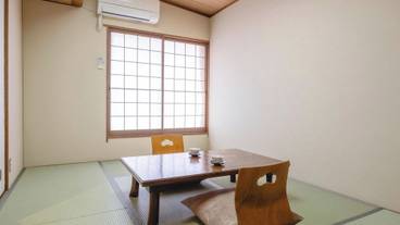客室 / 9