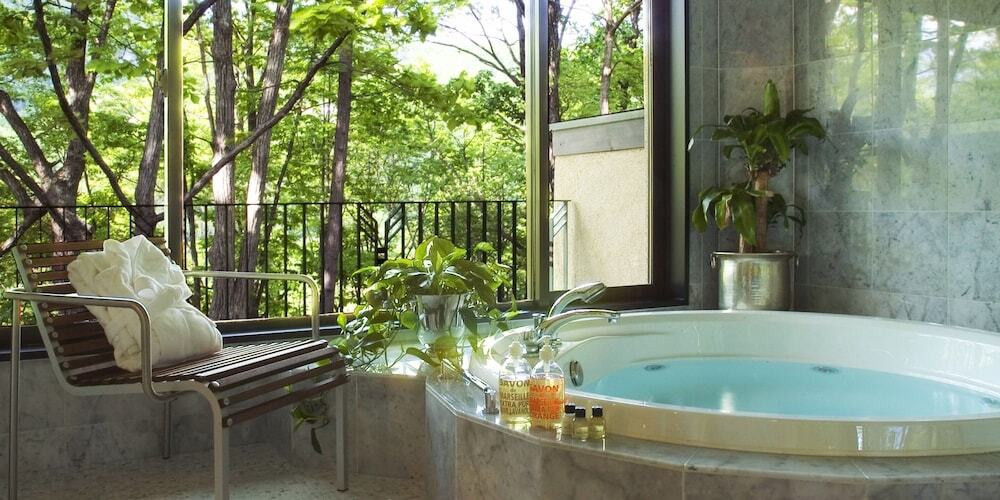 コーナーデラックスツイン ジャグジー