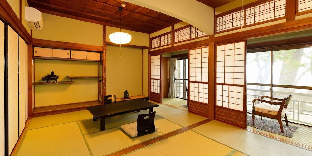 数寄屋風客室12畳