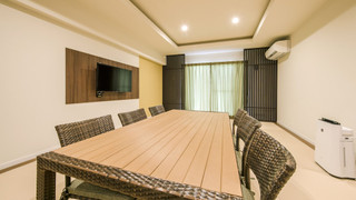 モデレートルーム 定員1-4名