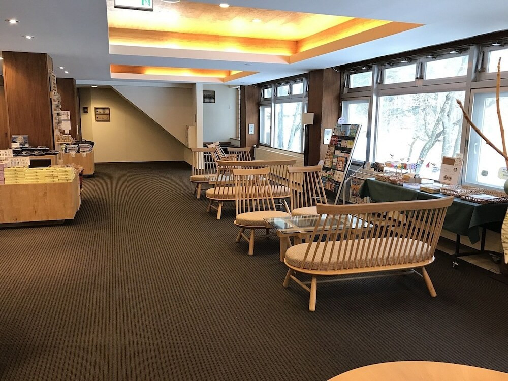 ロビー応接スペース