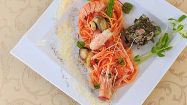 長崎県産の新鮮な魚介類 / 1