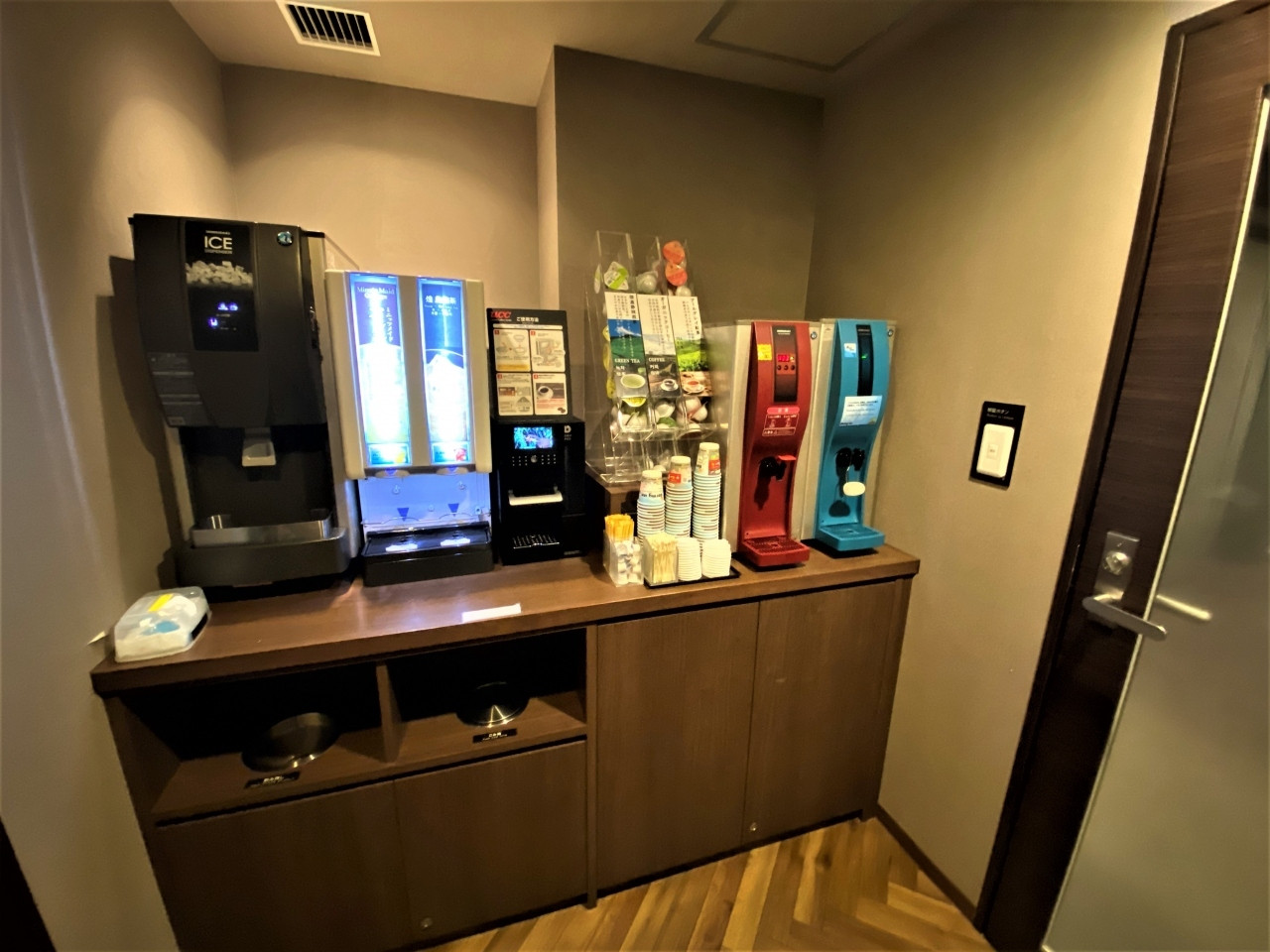 天然温泉の大浴場やサウナで一休み。コスパのいい駅近ホテル3466413