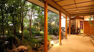 施設の敷地 / 13