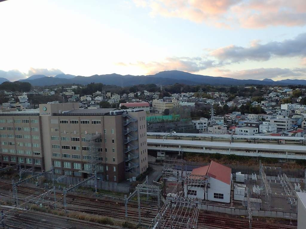 １０階だった客室からの眺め。海方向でなく山方向の部屋だった