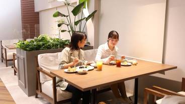 朝食スペース / 8