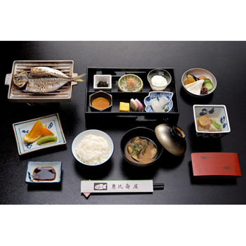 江ノ島の丘の中腹に建つ、歴史ある割烹旅館3925450