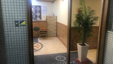 施設の入り口 / 7