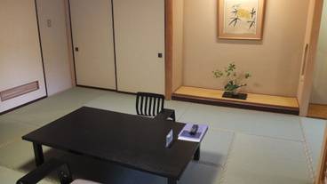 客室 / 13