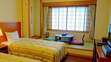 客室 / 7