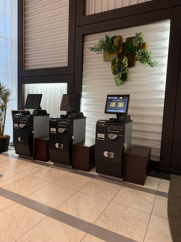 ホテルのチェックイン