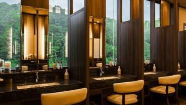 大浴場／パウダールーム / 8