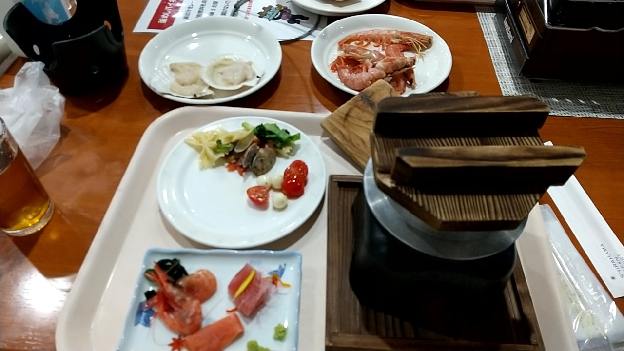 浜焼きや刺身など海鮮は豊富です