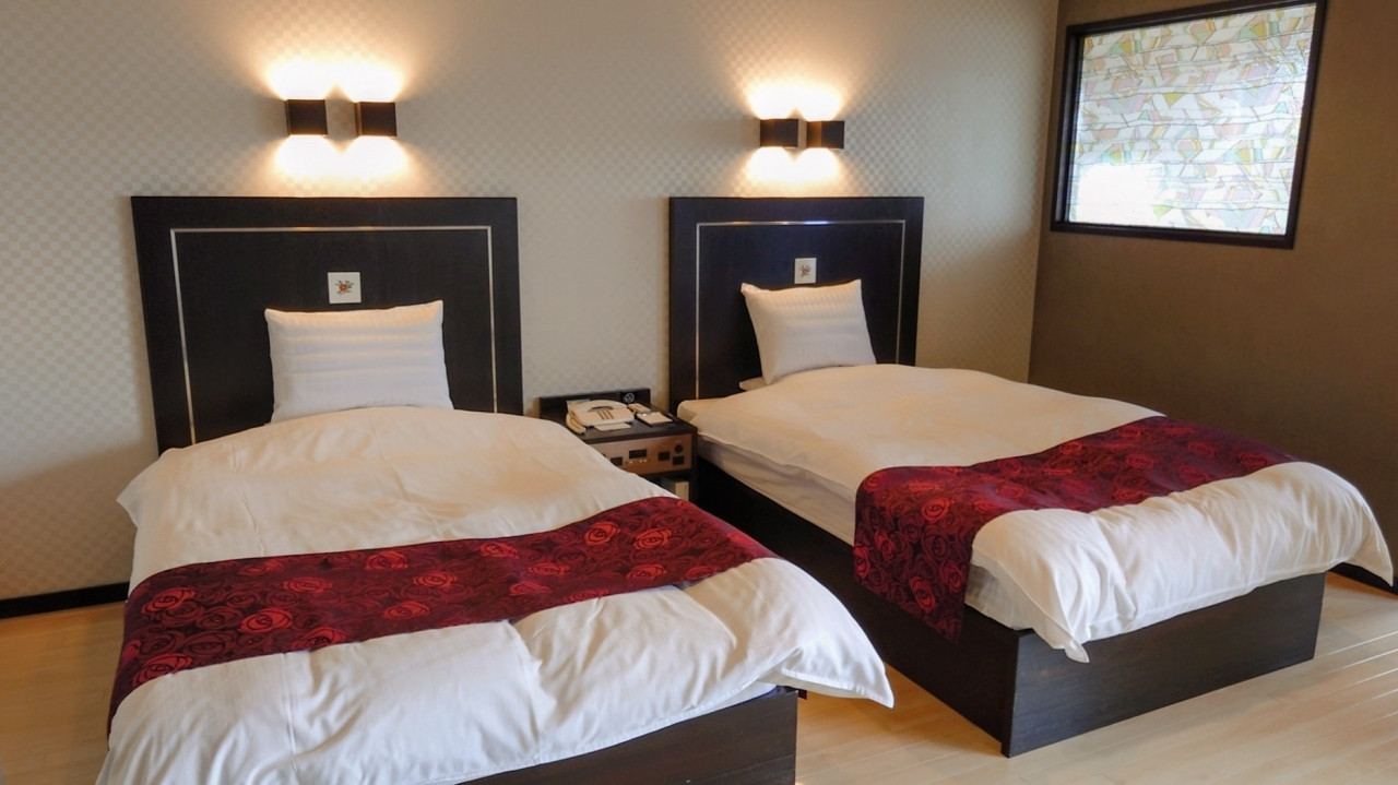 基本和室タイプですが寝室はベッド　