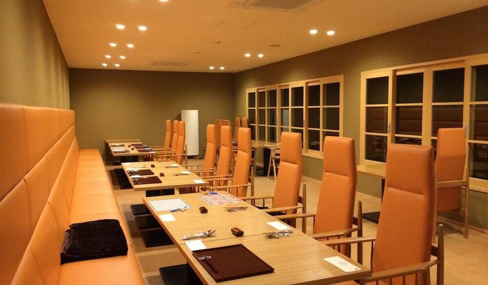 お酒とともに楽しむ
上質な懐石料理 / 3