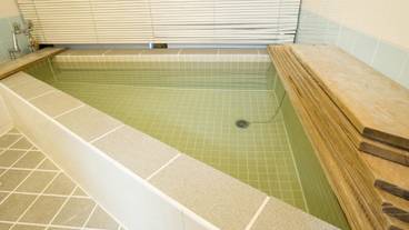 屋内スパ浴槽 / 2