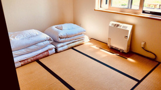 和室 ツインルーム 共用バスルーム 1