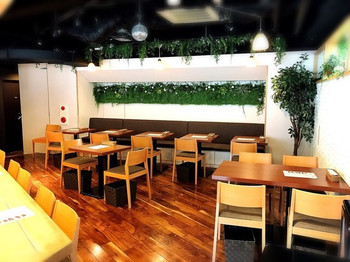 「Banks cafe & dining 渋谷」 内観 60847243 ソファーエリア
