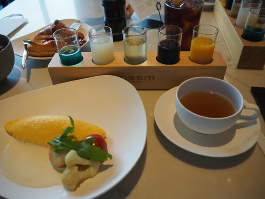 朝食