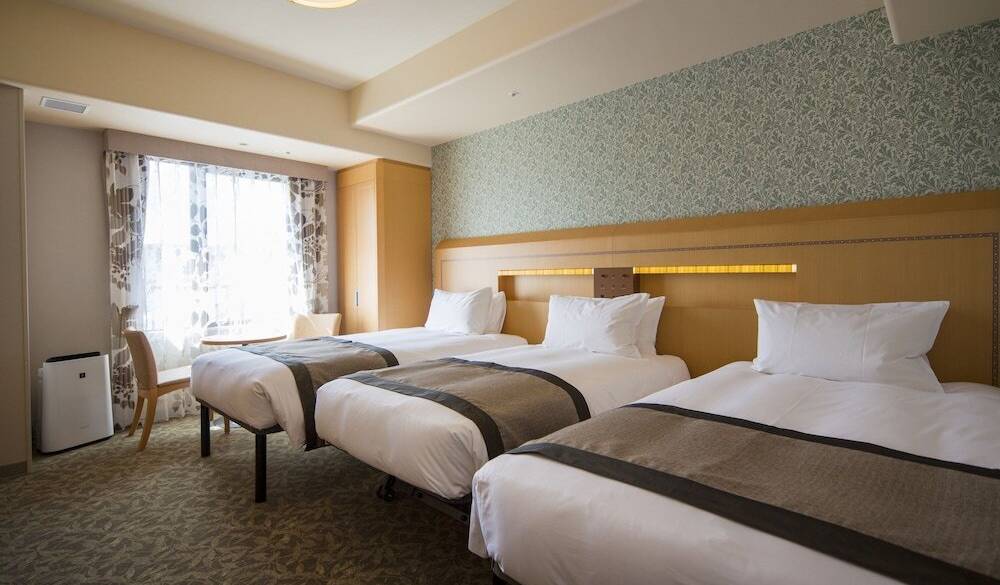 フォースルーム / 3