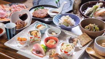 食事・飲み物 / 12