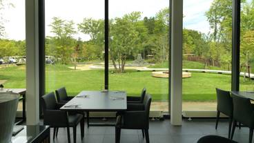 レストランからの眺め(春夏) / 12