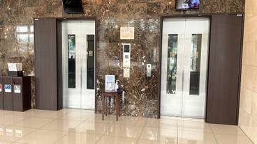 エレベーター / 1