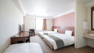 ツイン ルーム＋エキストラ ベッド（禁煙・4名利用可）