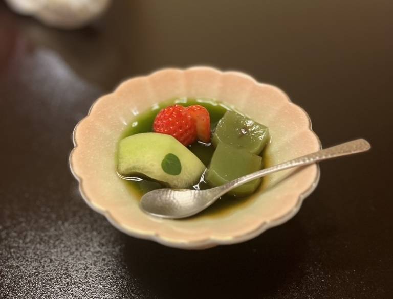会話が弾む部屋食♩
夕食には海の幸が満載 / 5