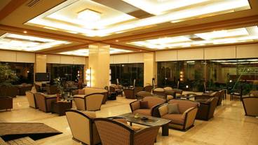 ロビー応接スペース / 3