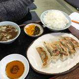 くいしん坊（クイシンボウ）