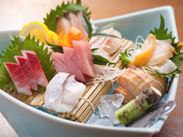 地魚の4種盛り / 3