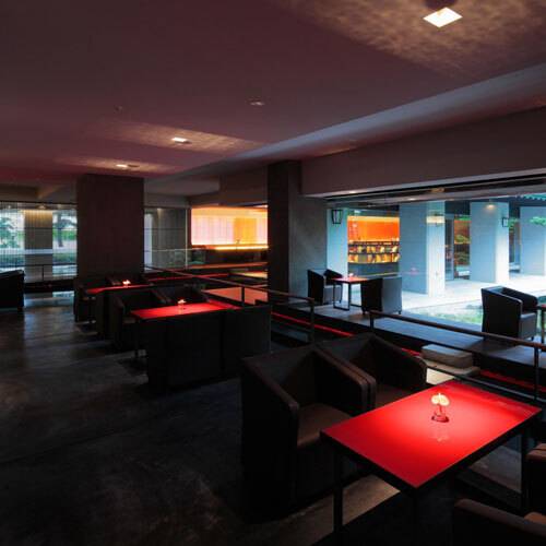 カフェラウンジ「YUGEN」 / 1