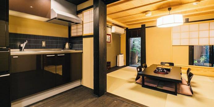 美盧 八条源町邸(京都府 町家) / 1