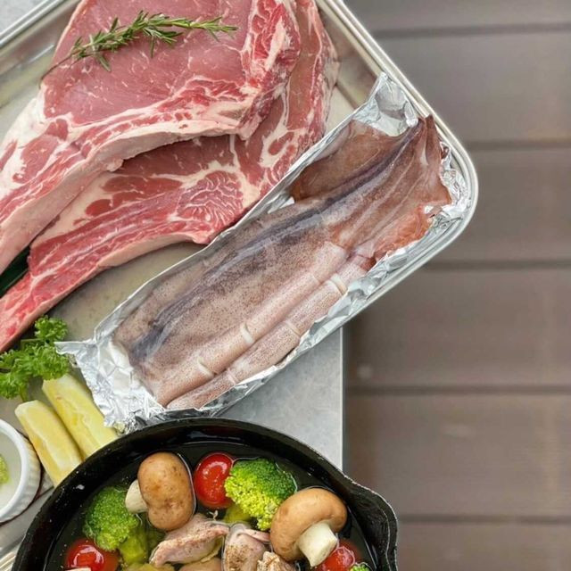 テーブル設営と片付けはスタッフの方におまかせ。手軽さが嬉しい / 2