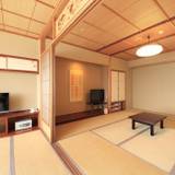 客室専用露天風呂で
家族みんなリラックス / 1