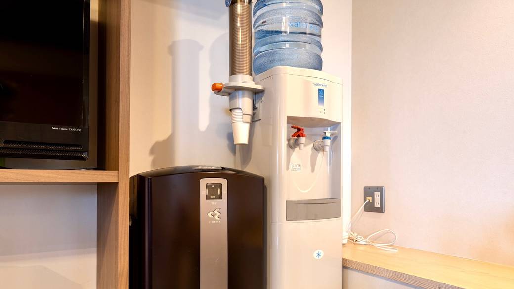 ウォーターサーバー / 5