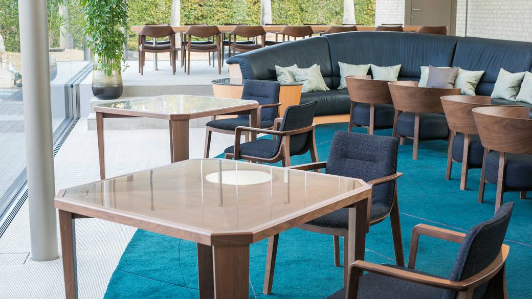 グランヴィララウンジ テーブル / 1