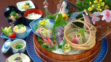 食事・飲み物 / 3