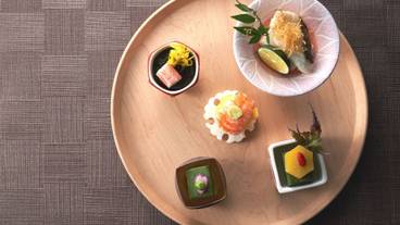 食事・飲み物 / 24