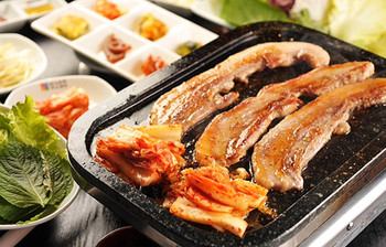 「プングム フレッシュ店」料理 31159 ジューシーな肉厚サムギョプサル